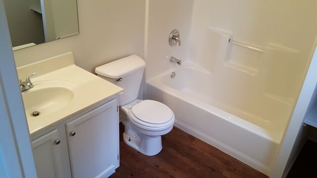 Main Bathroom Bathroom