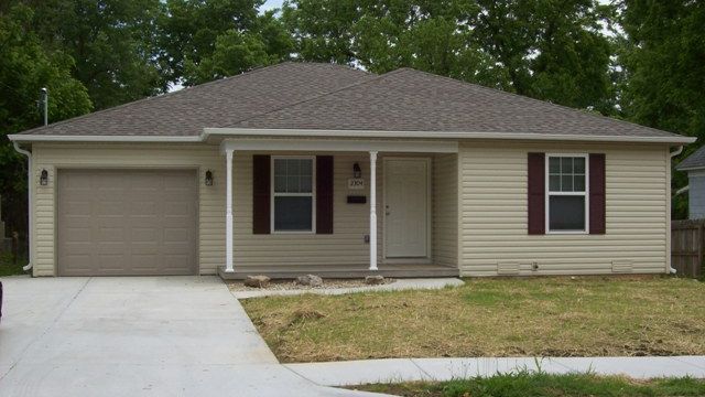 Newer four-bedroom house in Springfield